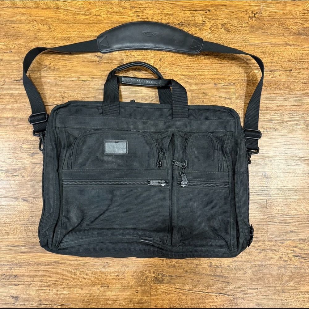 Tumi Black Alpha Ballistic Expandable Organizer Laptop Messenger Bag‎ Briefcase